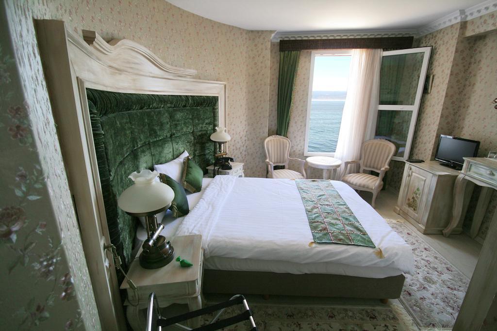 Trilyali Butik Hotel Tirilye Exteriér fotografie