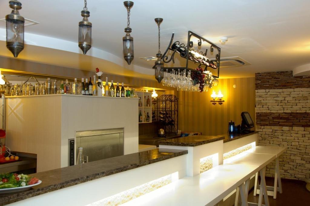 Trilyali Butik Hotel Tirilye Exteriér fotografie
