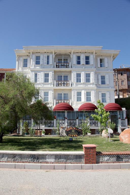 Trilyali Butik Hotel Tirilye Exteriér fotografie